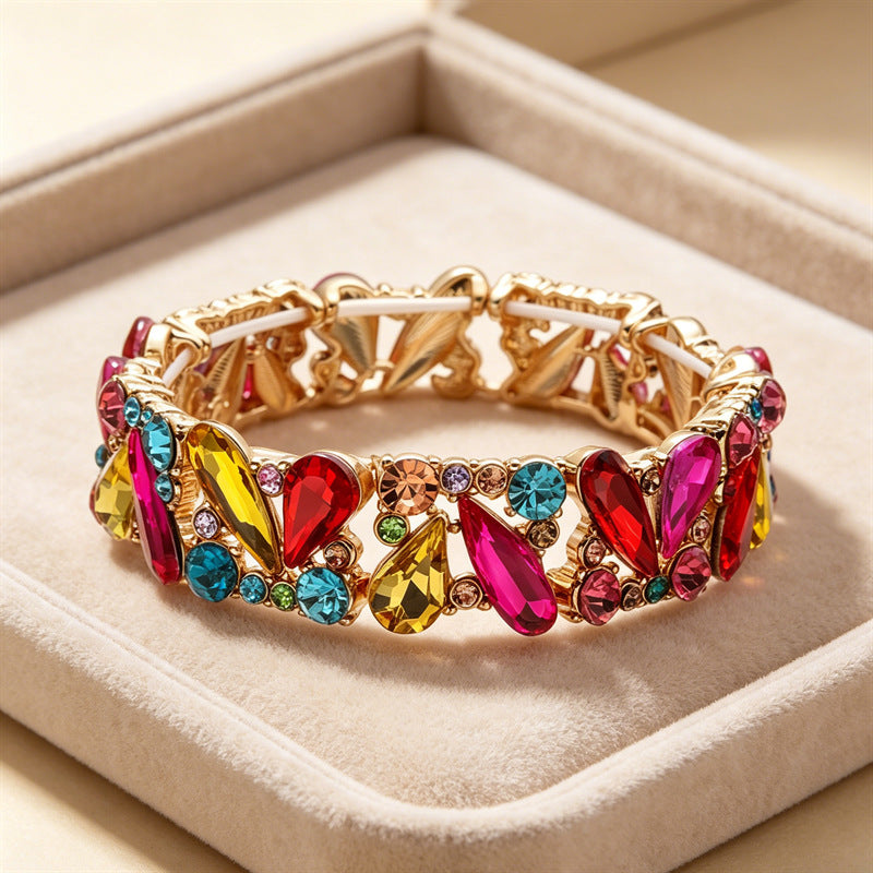 Wholesale Retro Wide Teardrop Crystal Bangle Gold Tone Alloy Rhinestone Bracelet Boutique Resale Jewelry Gift