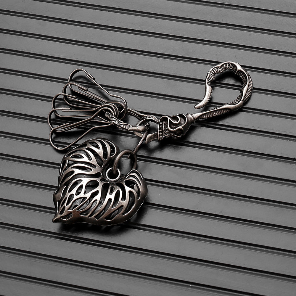Wholesale Vintage Heart Pendant Keychain