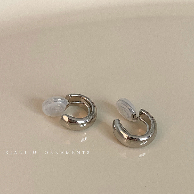 Wholesale Simple Elegant Ear Cuffs for Women Without Piercings - Fashion Accessory Gift for Party or Everyday Wear