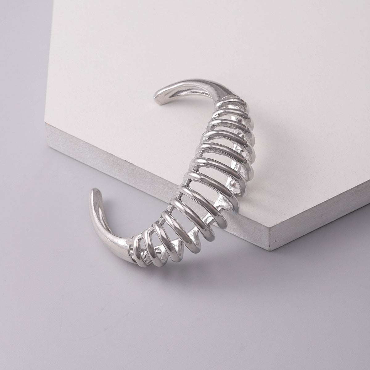 Wholesale Metal Hollow Bracelet
