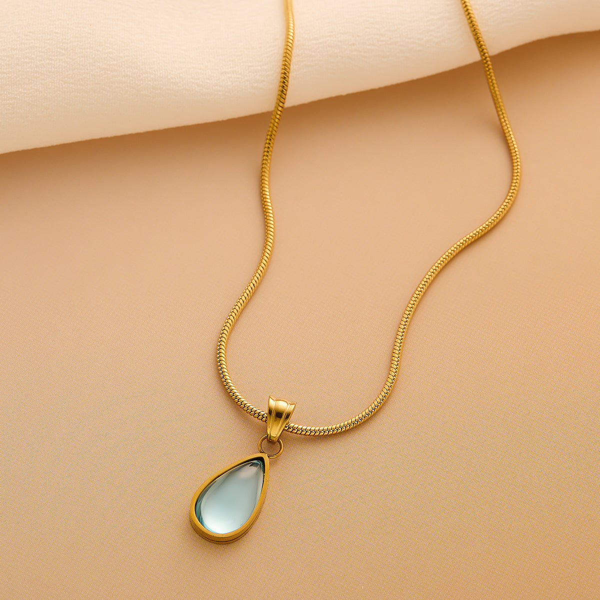 Wholesale Titanium Steel transparent green water drop Blue Ocean necklace
