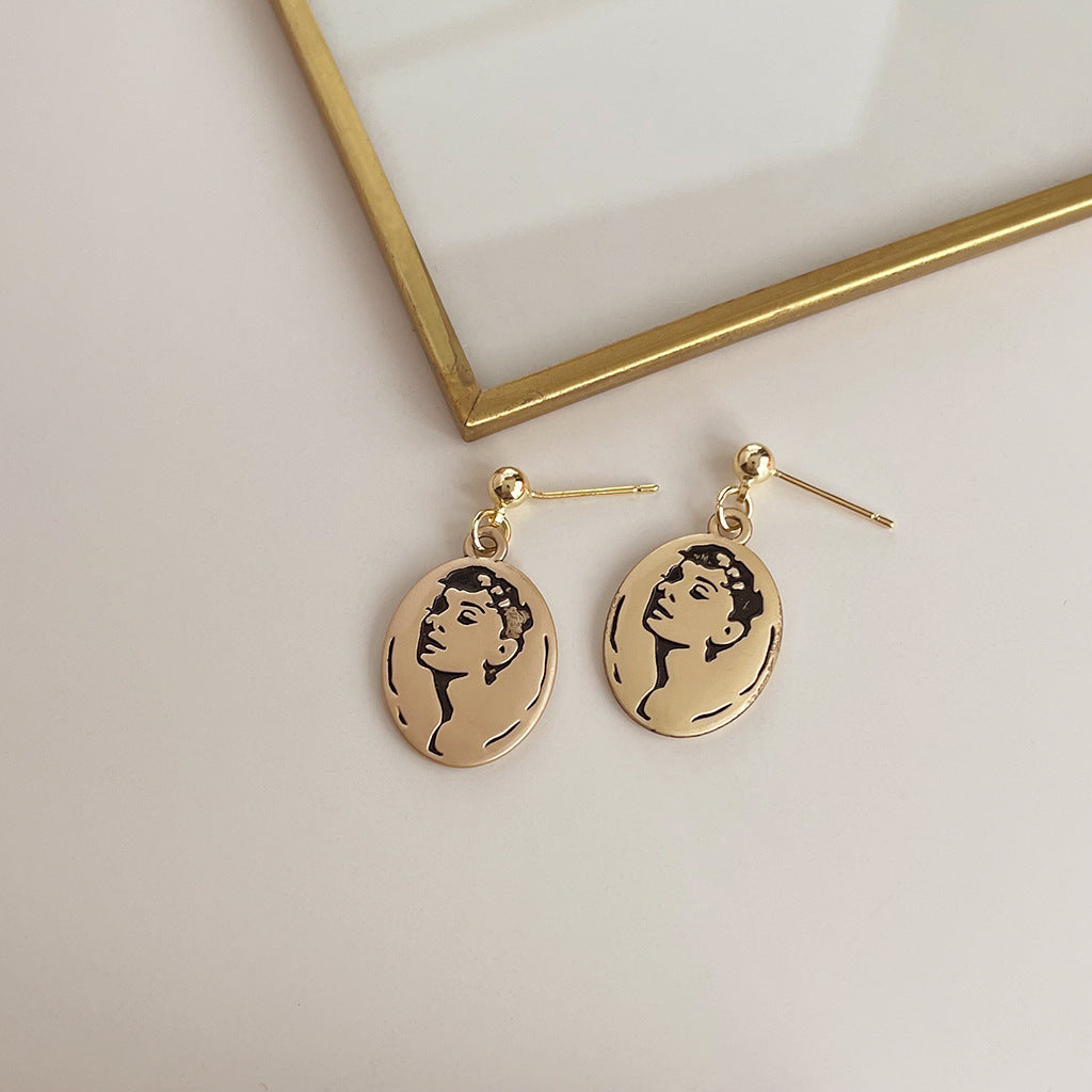 Wholesale vintage oil-dropped medieval style Pearl Earrings