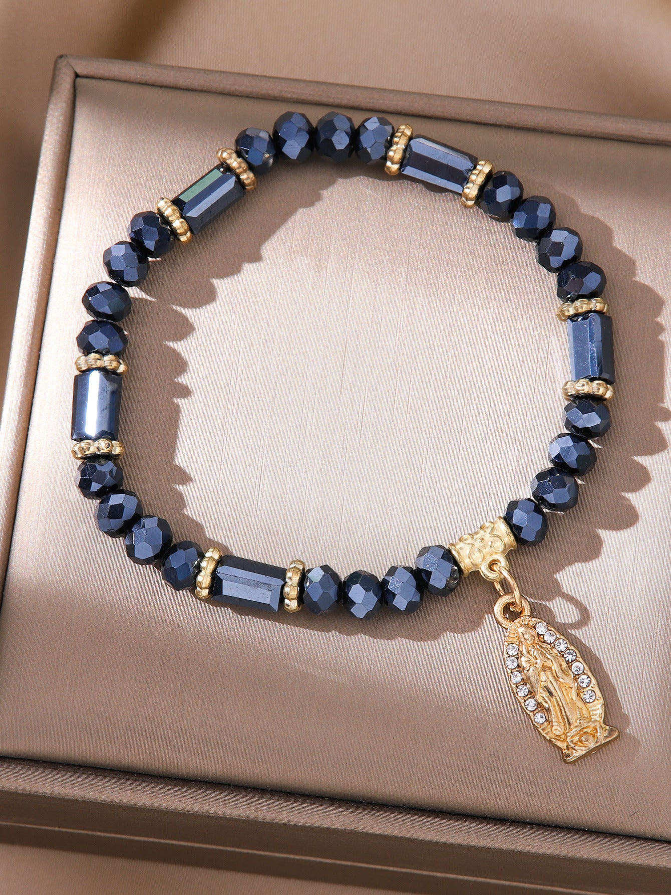 Wholesale  Madonna Pendant Color Transparent Crystal Handmade Beaded Bracelet