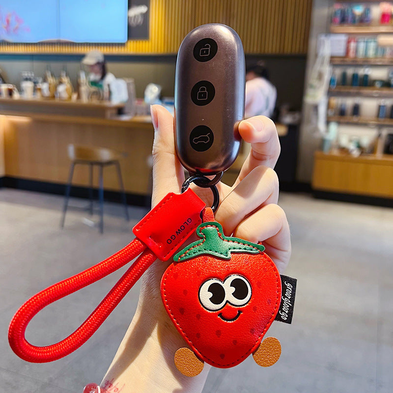 Wholesale Creative Leather Strawberry Keychain Pendant Cute Fruit Car Key Chain Bag Charm Gift Resale
