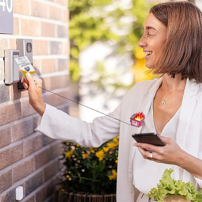 Wholesale 360-degree rotating alligator clip acrylic  retractable badge clip