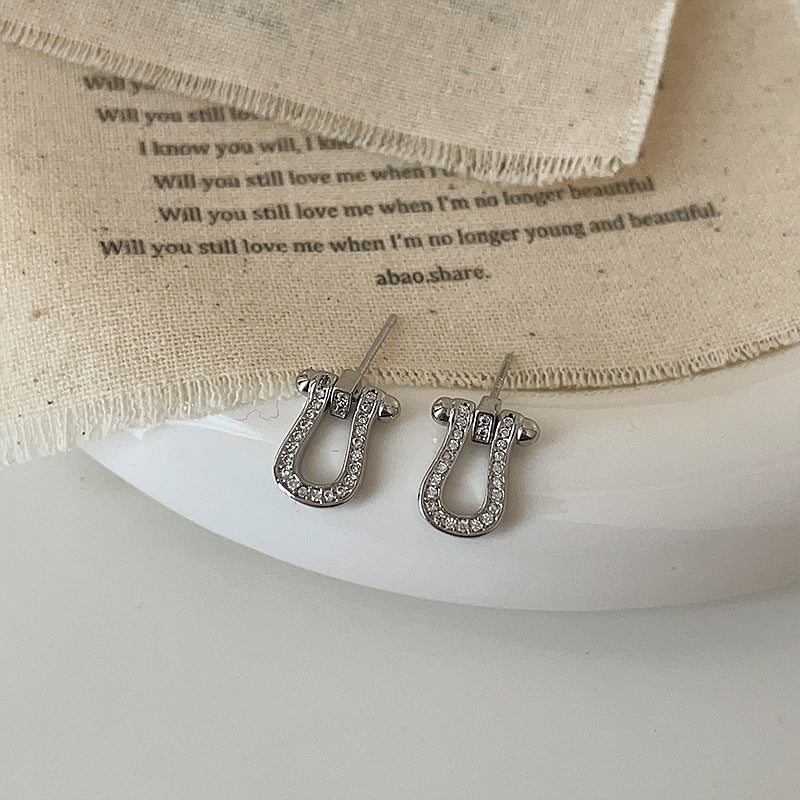 Wholesale Women's Zircon Horseshoe Buckle Metal Earrings