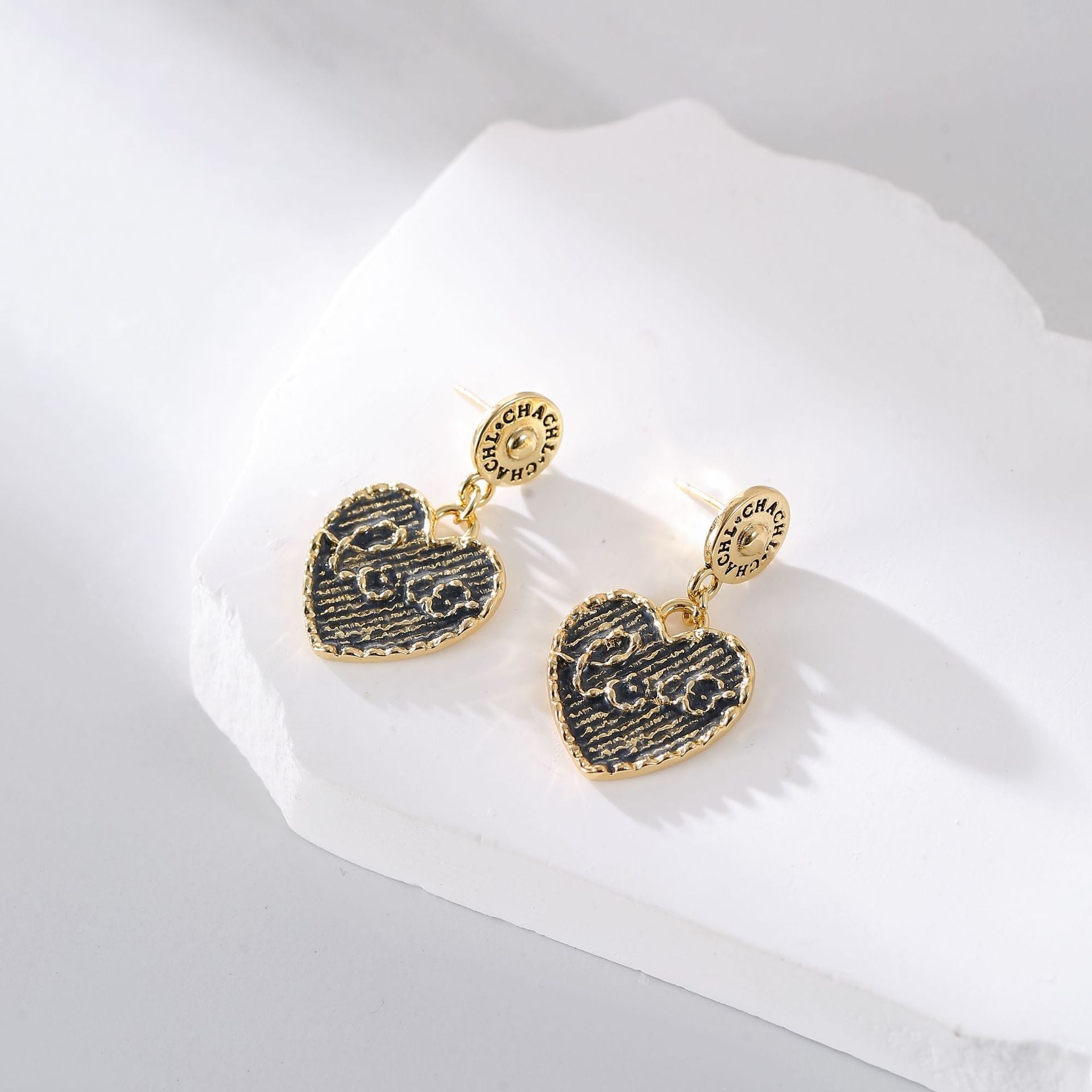 Wholesale copper plated gold inlaid zircon love earrings