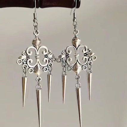 Wholesale Gothic Silver Tone Pointed Filigree Earrings Party Wear Fashion Accessory