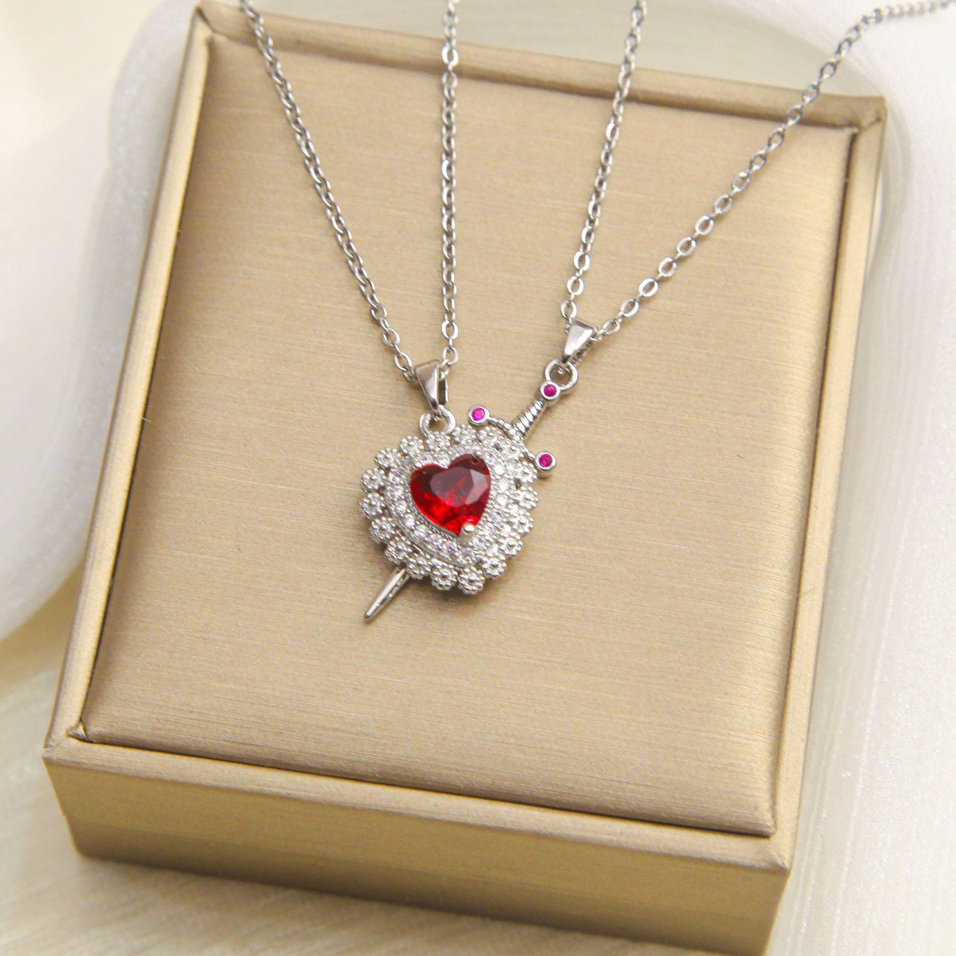 Wholesale  Titanium Steel arrow through the heart necklace copper plated 18K gold red love necklace