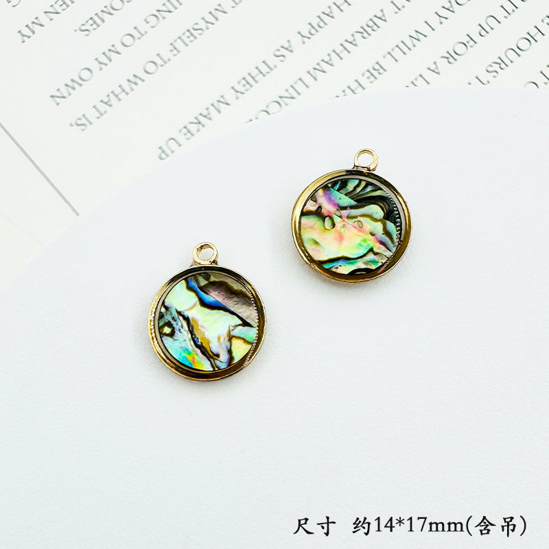 Wholesale Trendy Geometric Shell Pendant Copper Electroplated DIY Jewelry Accessory For Layering Necklaces Boutique Resale