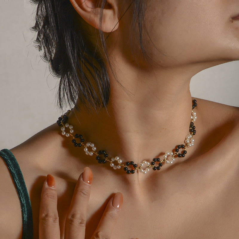 Wholesale  flower necklace versatile temperament small fresh Pearl clavicle chain