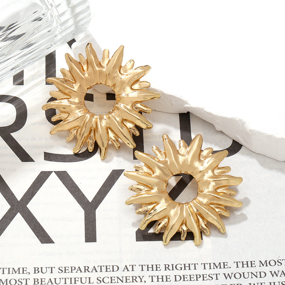 Wholesale Vintage Sunflower Metal Exaggerated Earrings