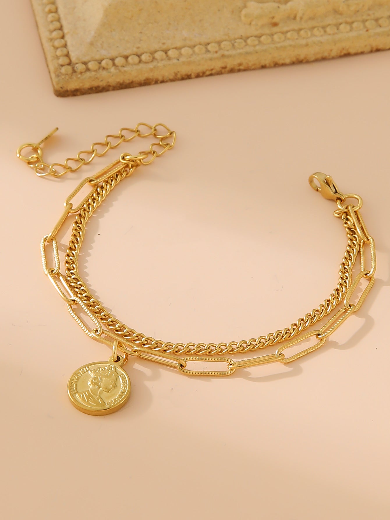 Cross en acier inoxydable en gros de quatre bracelet à double bracelet à double bracelet