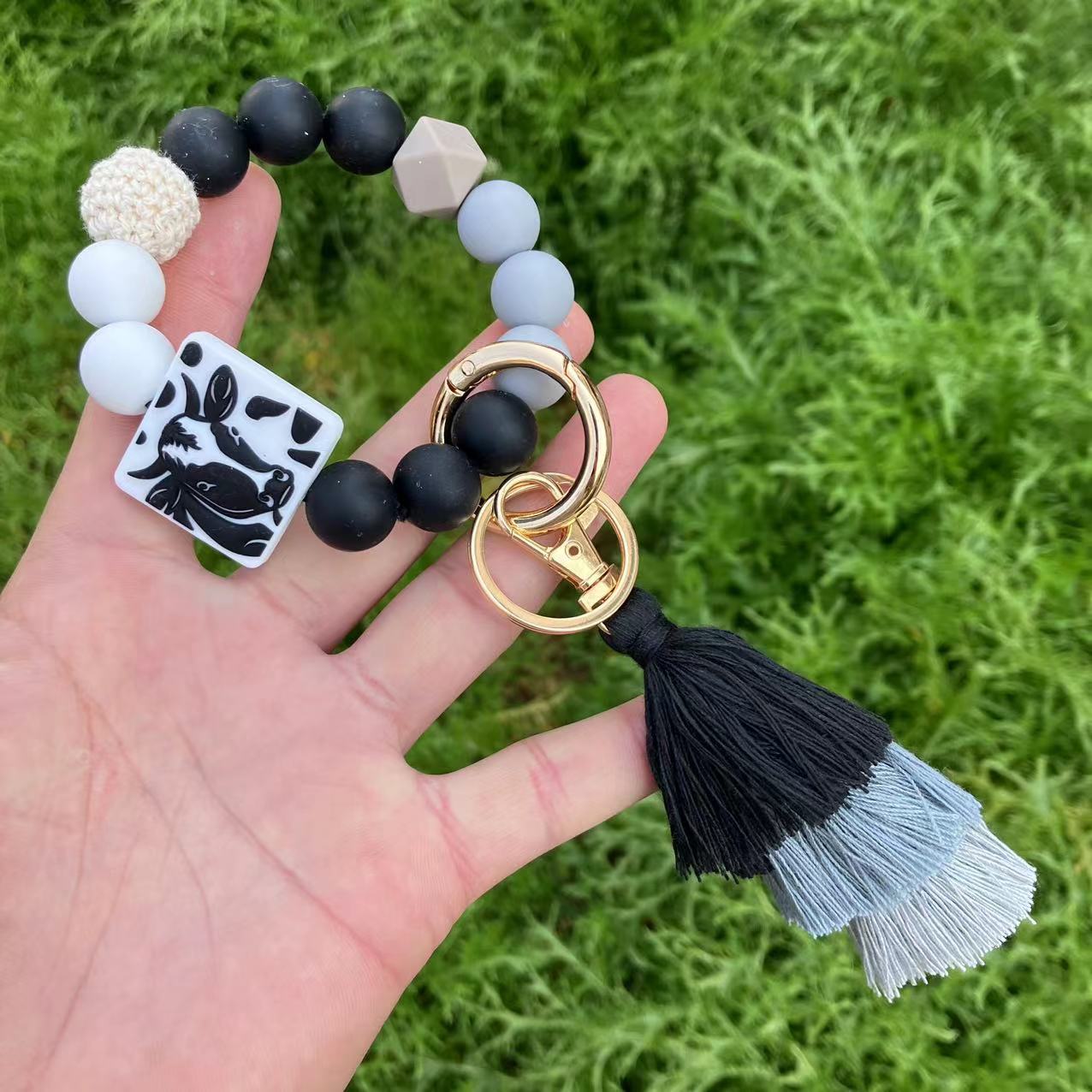 Wholesale Western Style Cow Head Silicone Beaded Wristlet Keychain ACC-KC-QiuXue020
