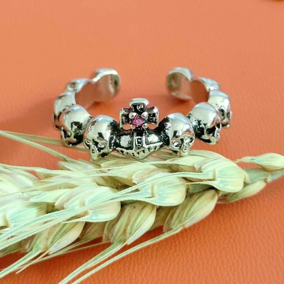 Wholesale Zinc Alloy Skull Heart Ring Vintage Style Electroplated Jewelry Accessory
