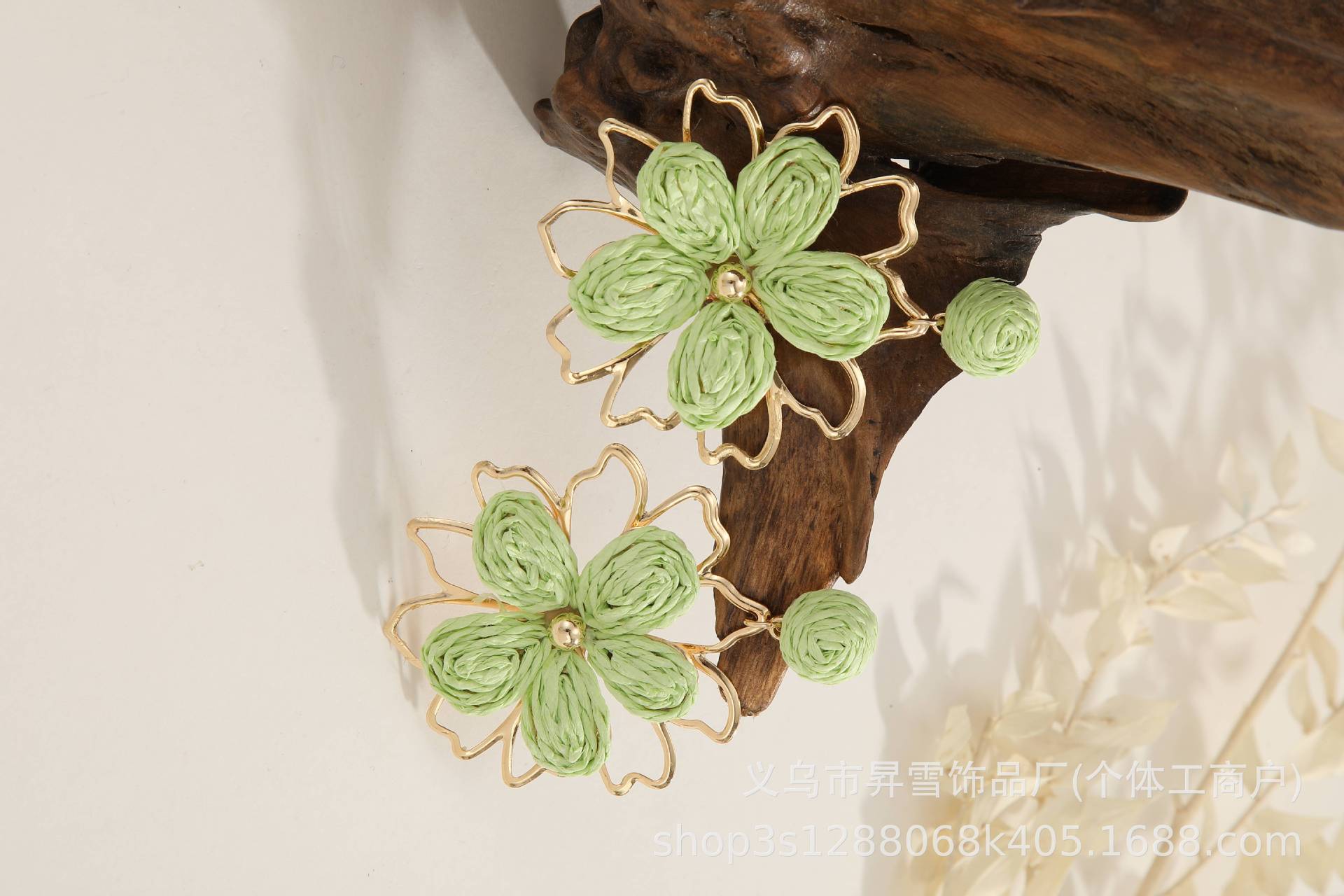 Wholesale Raffia woven summer flower earrings