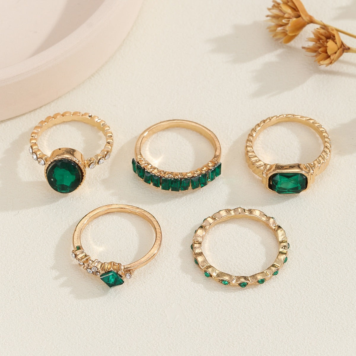 Wholesale Retro Green Rhinestone Ring Set 5 Pieces Women S Chic Fashion Jewelry Accessory Boutique Gift Resale