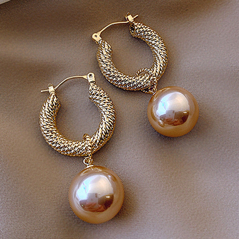 Wholesale  pearl earrings fashion twist shaped champagne color pearl earrings