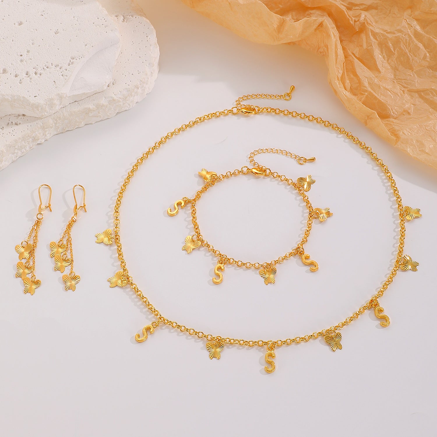 Wholesale Retro Middle Eastern Ethnic Style Layered Necklace And Bracelet Set Gold Tone Alloy Jewelry Accessory For Boutique Resale