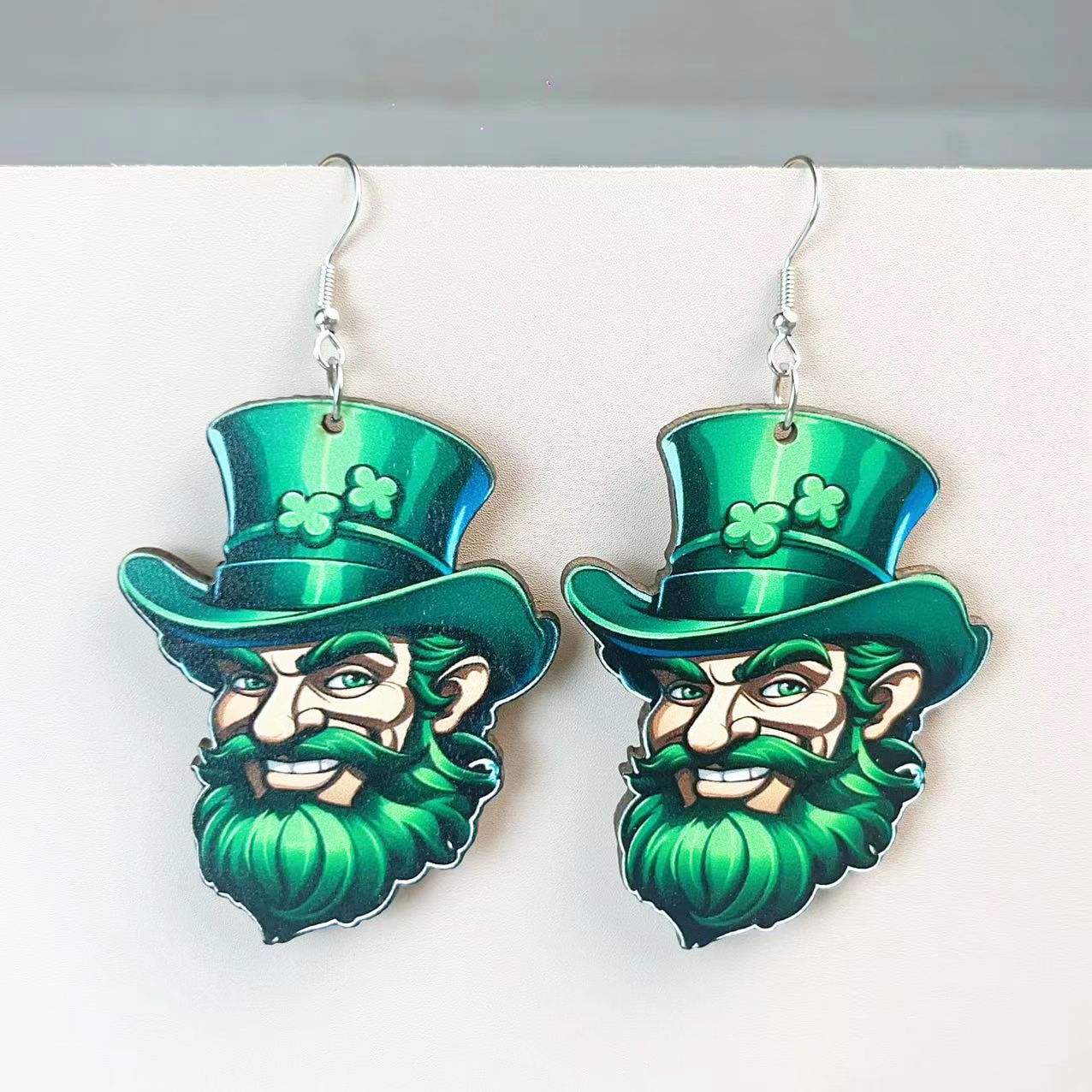 Wholesale Wooden St.  Patrick' s Day shamrock earrings