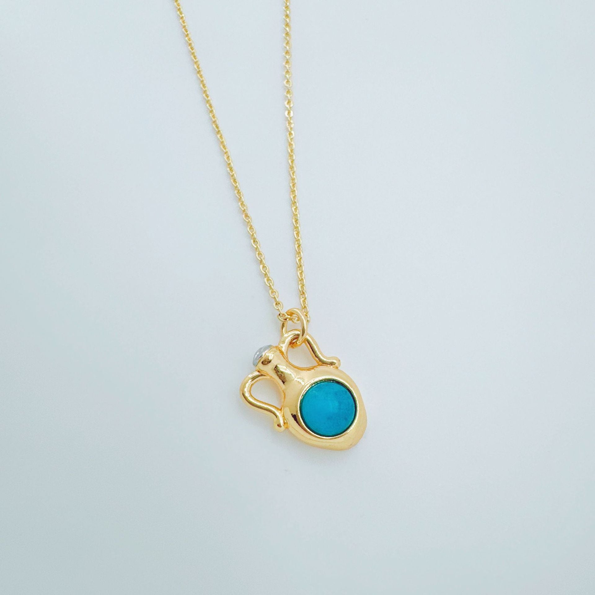 Wholesale Stylish Copper Electroplated Pendant Necklace for Resale