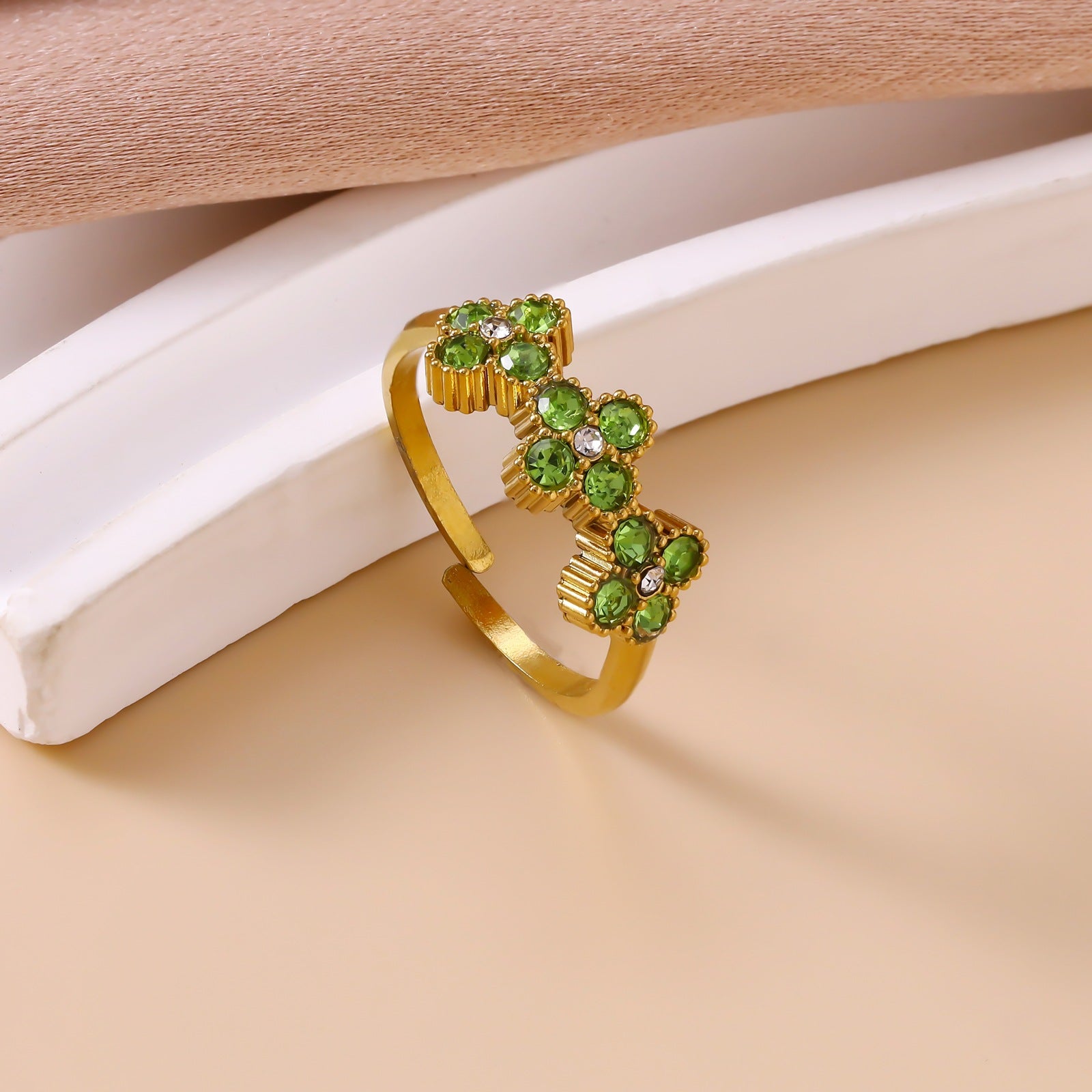 Wholesale Stainless Steel Adjustable Four Leaf Clover Ring Vintage Zircon Flower Design Stylish Everyday Wear For Women