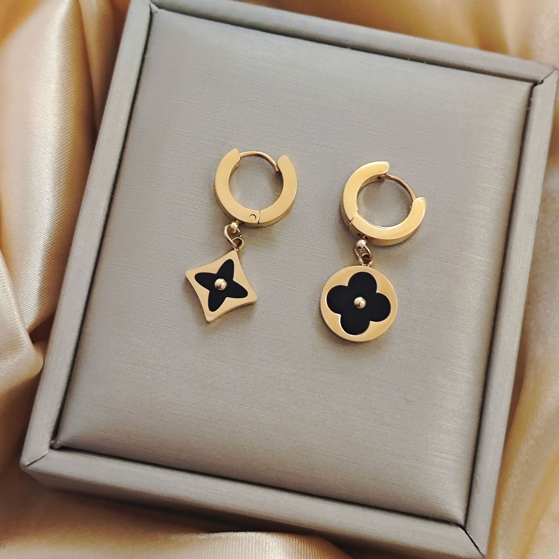 Wholesale Titanium Steel Earrings Old Money Style Chic Jewelry Accessory for Party Wear and Everyday Gift