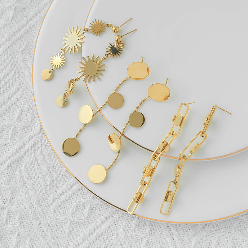 Wholesale Retro gold disc tassel Stainless steel earrings metal fashionable simple long