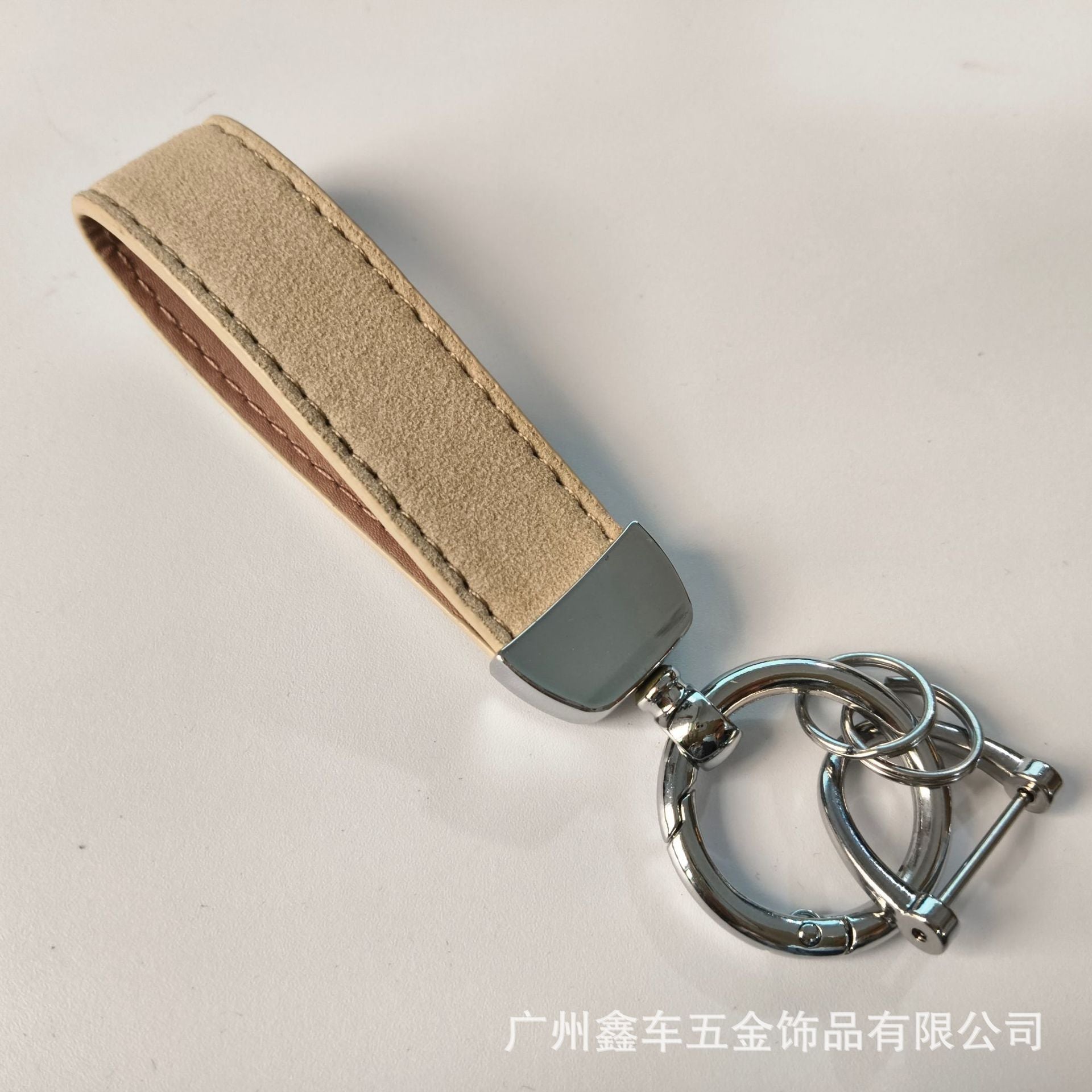 Wholesale Zinc Alloy Keychain Black Gunmetal Hardware Decorative Accessory for Wedding Gift