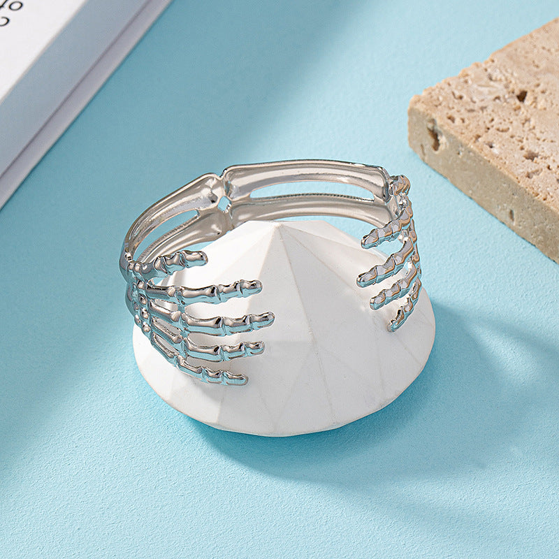 Wholesale  skull metal Paw bracelet all-match high street accessories INS style couple metal silver bracelet