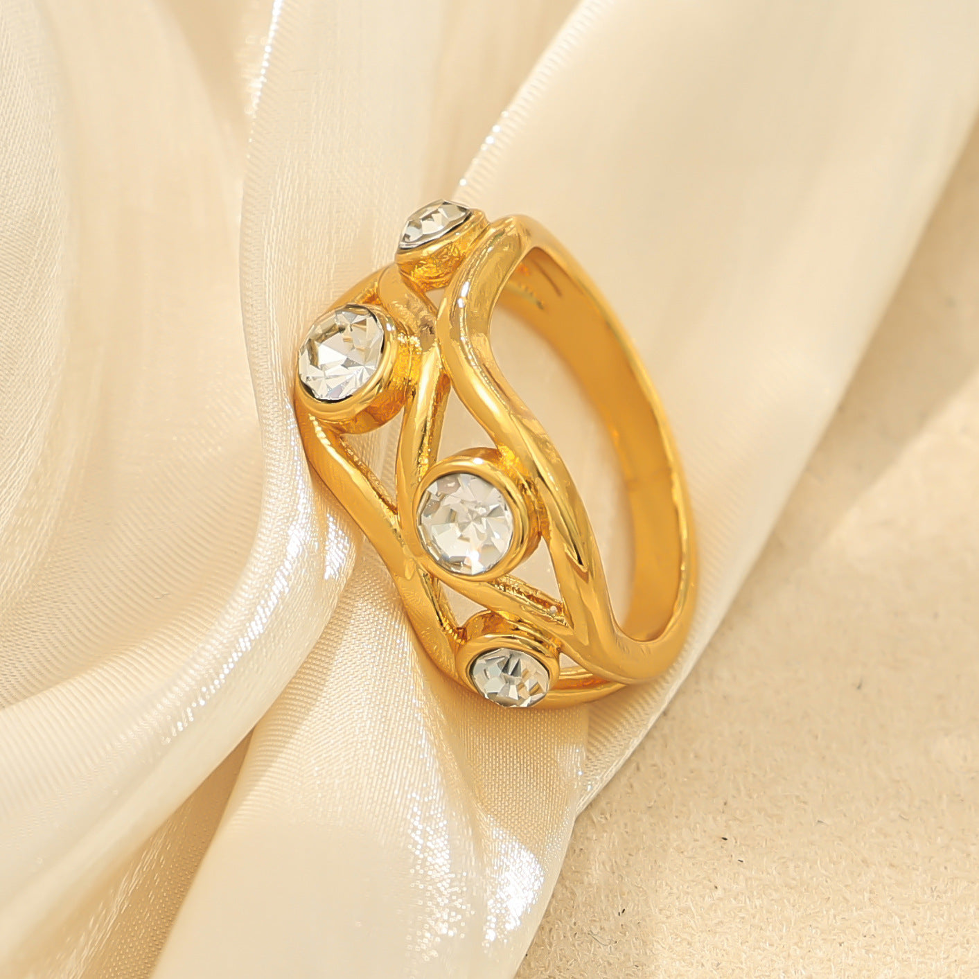 Wholesale Diamond-Encrusted Women's Rings