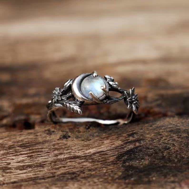 Wholesale  Retro Flower Vine Crescent Ring Moonstone High-End Old Money Style