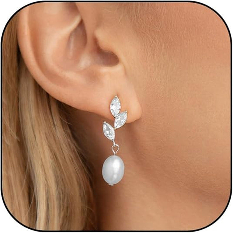 Wholesale Light luxury temperament pearl earrings super flash zirconia leaf pearl earrings