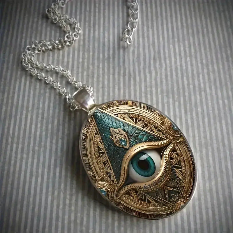 Wholesale Elegant Eye Pattern Pendant Necklace Silver Tone Alloy Oval Amulet Design Fashion Accessory