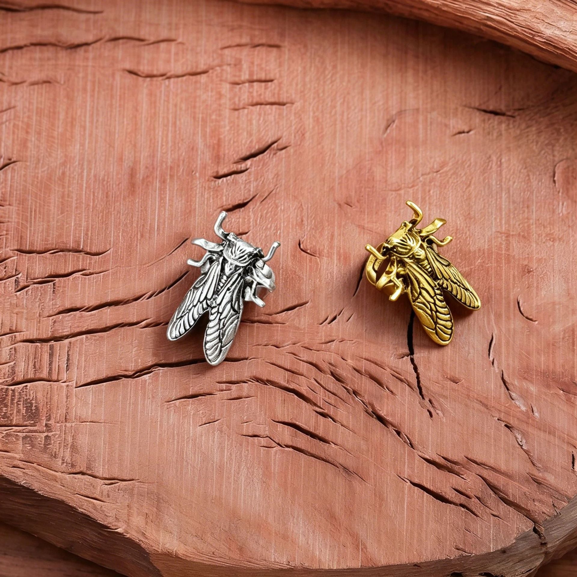 Wholesale Antique Gold Zinc Alloy Insect Cicada Ring Open Adjustable Band Trendy Casual Jewelry For Women Everyday Wear Gift