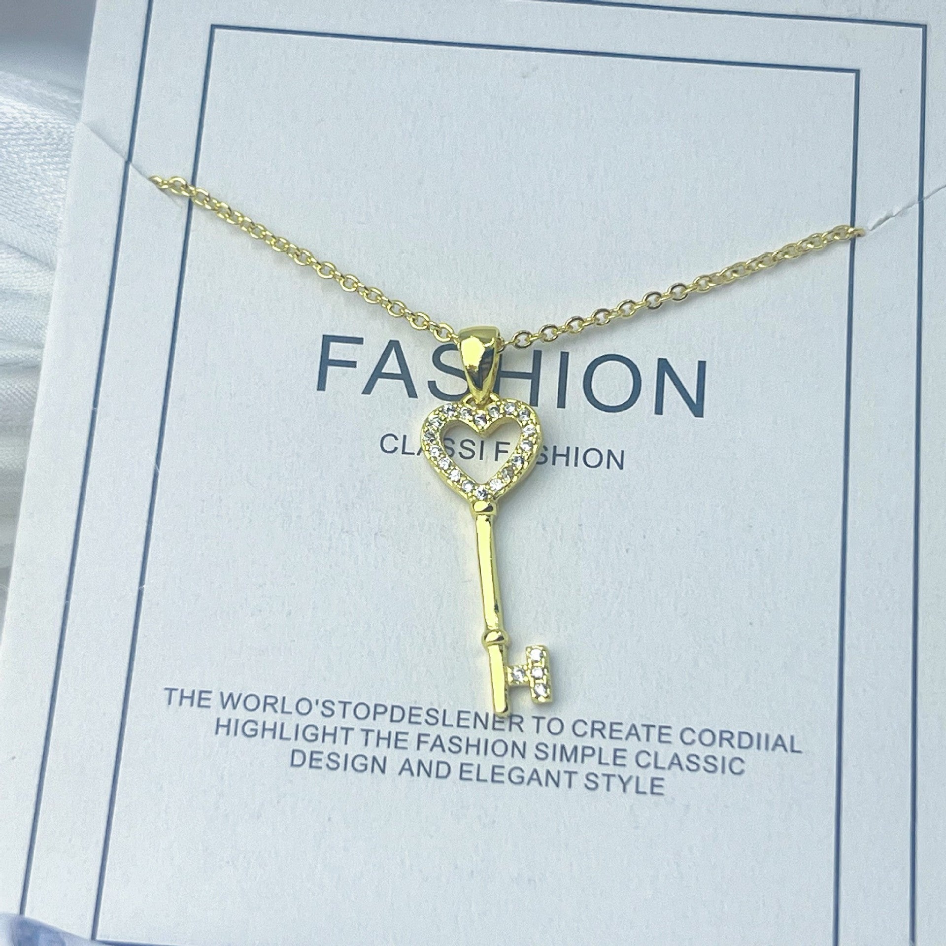 Wholesale Chic Heart Shaped Key Collarbone Necklace Gold Tone Rhinestone Pendant Jewelry For Women Gift