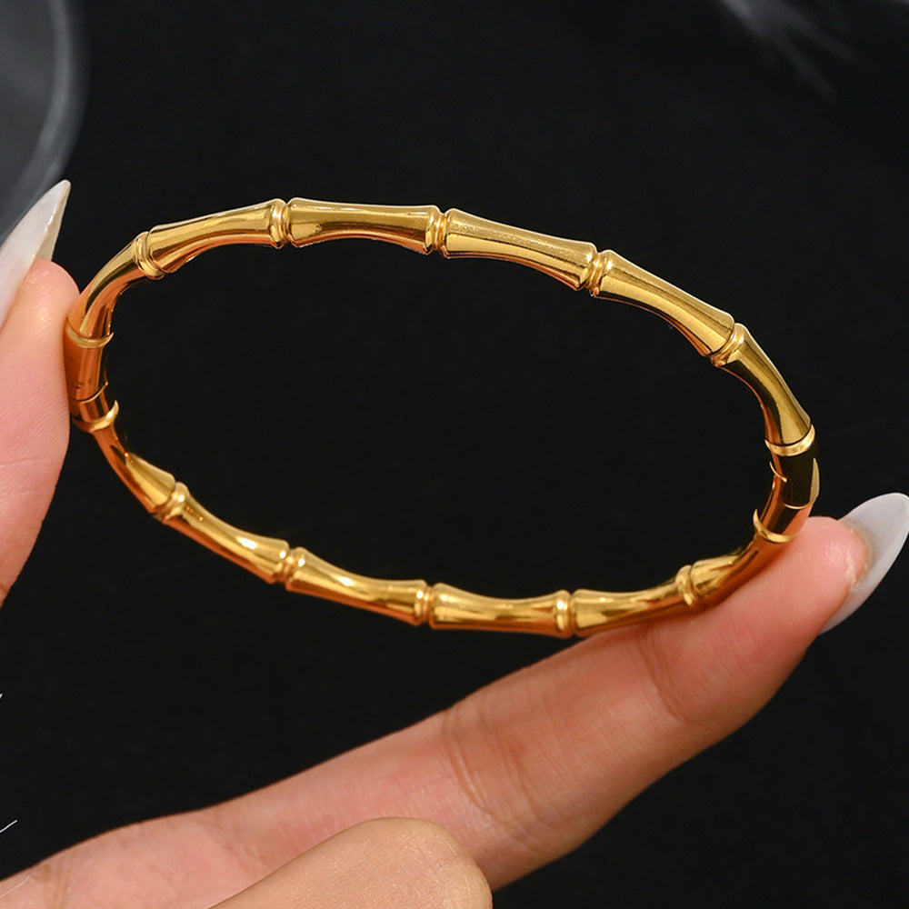 Wholesale Titanium steel nail four-leaf clover diamond-encrusted bracelet