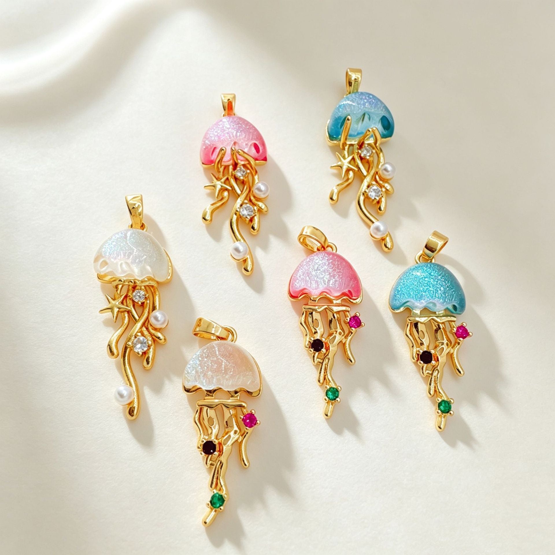 Wholesale Gold Plated Copper Jellyfish Ocean Theme Pendant Necklace Stylish Fashion Accessory Boutique Resale