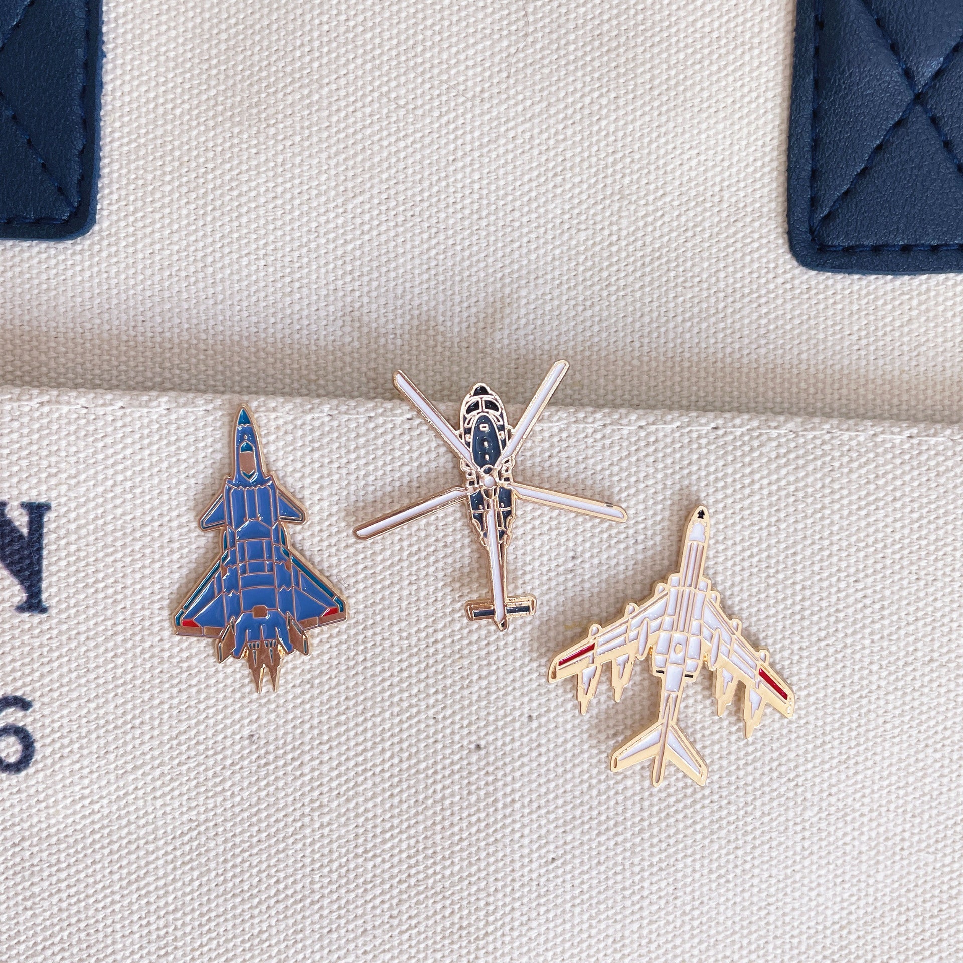 Wholesale model aviation aircraft metal Brooch