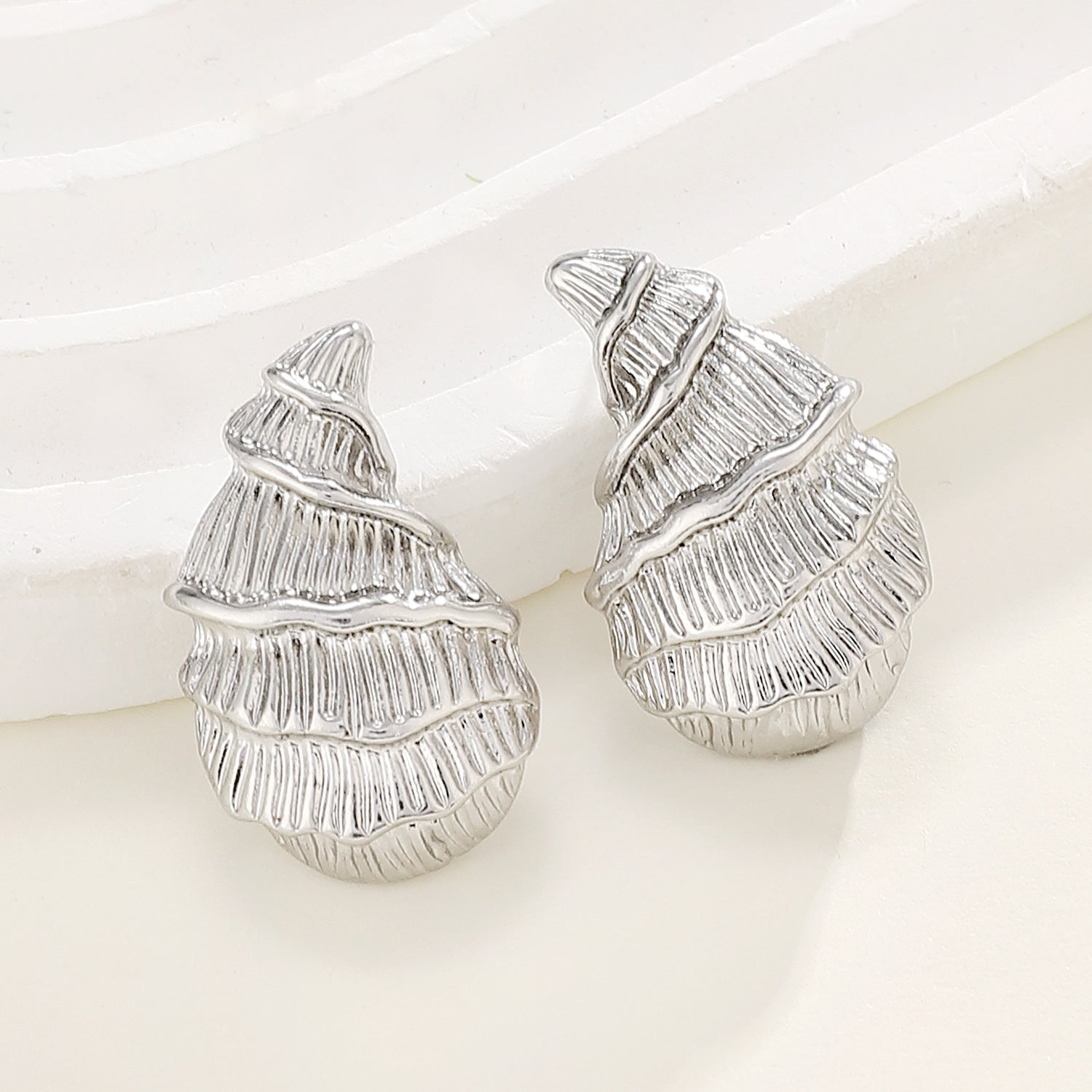 Wholesale alloy simple personality earrings