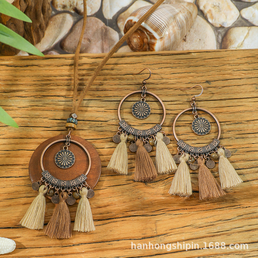Wholesale Alloy Bohemian Handmade Braided Tassel Earrings Retro Ethnic Style Fashion Accessory
