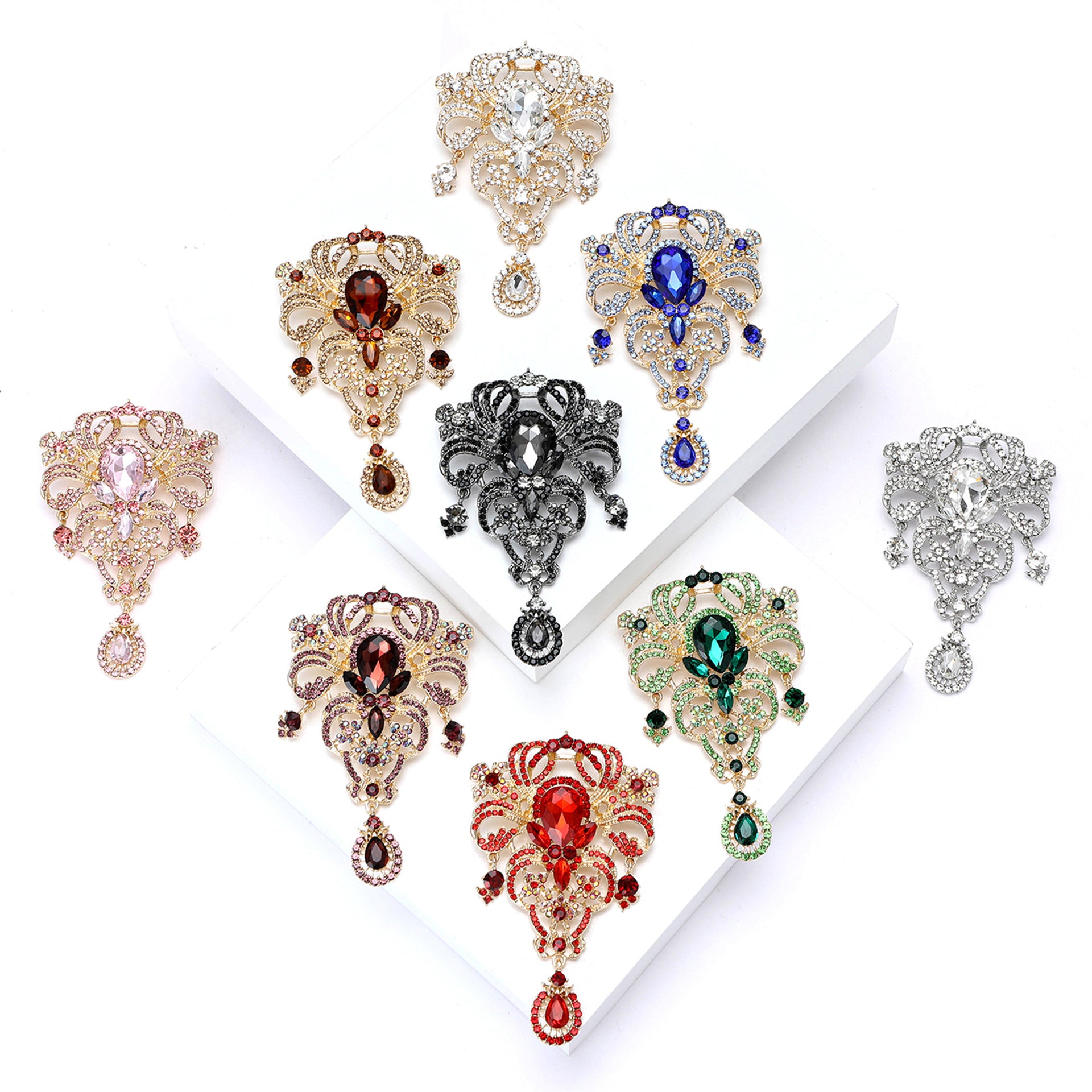 Wholesale Royal Palace Gold Alloy Brooch Pin With Glass Women S Fashion Jewelry Accessory Resale
