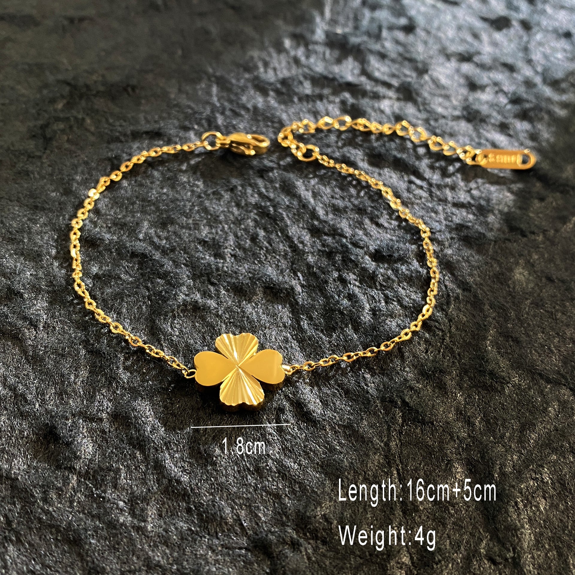 Wholesale Titanium Steel Gold Plated Laser Four Leaf Clover Pearl Bracelet ACC-BT-YuXun005