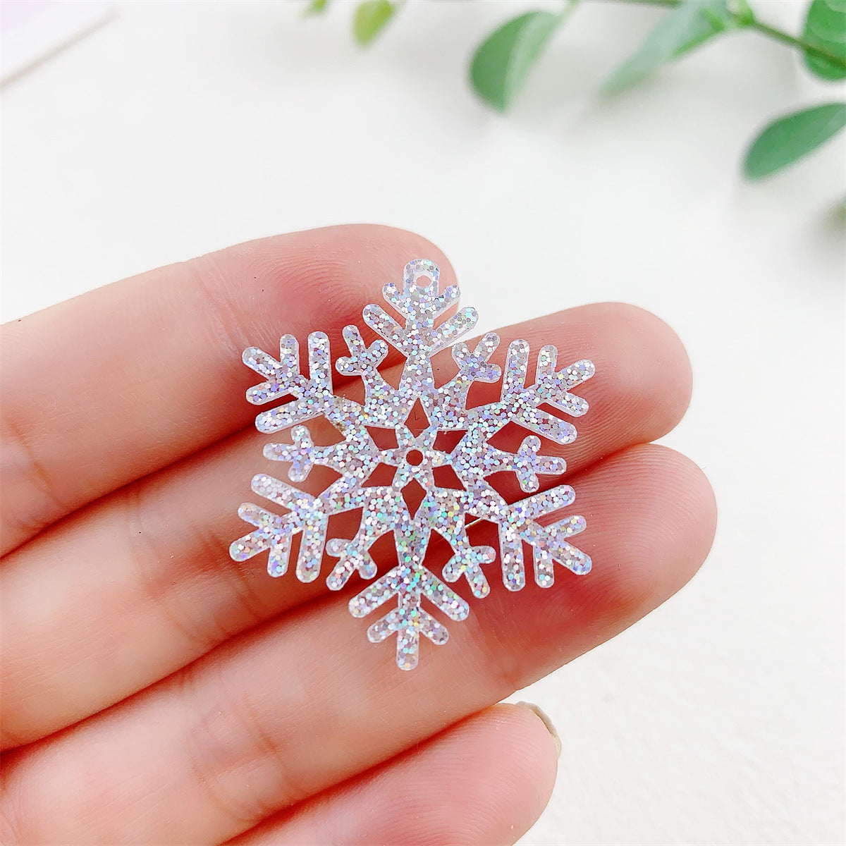 Wholesale 10pcs Acrylic Glitter Snowflake Christmas Pendant