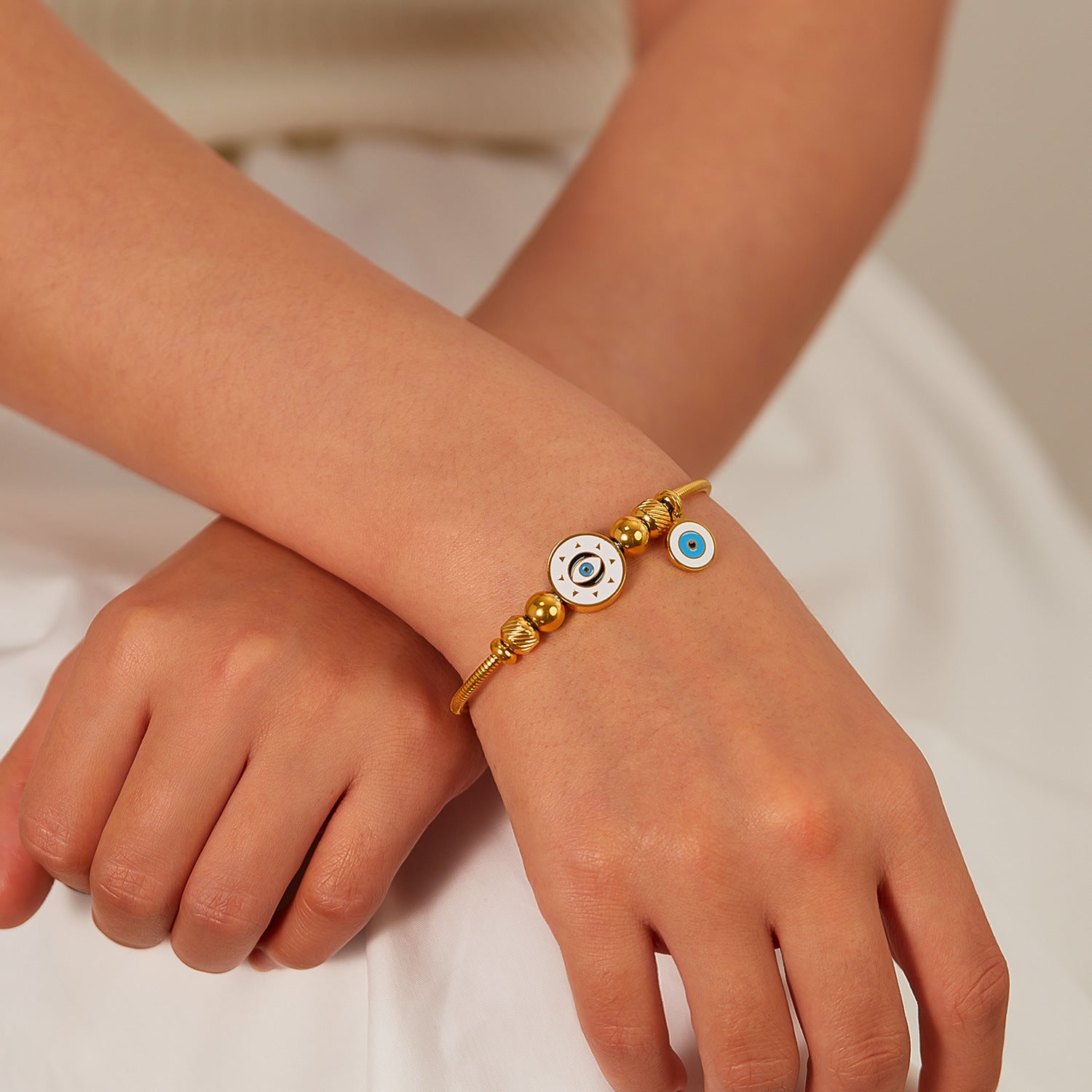 Wholesale  retro devil's eye jewelry stainless steel snake bone bracelet