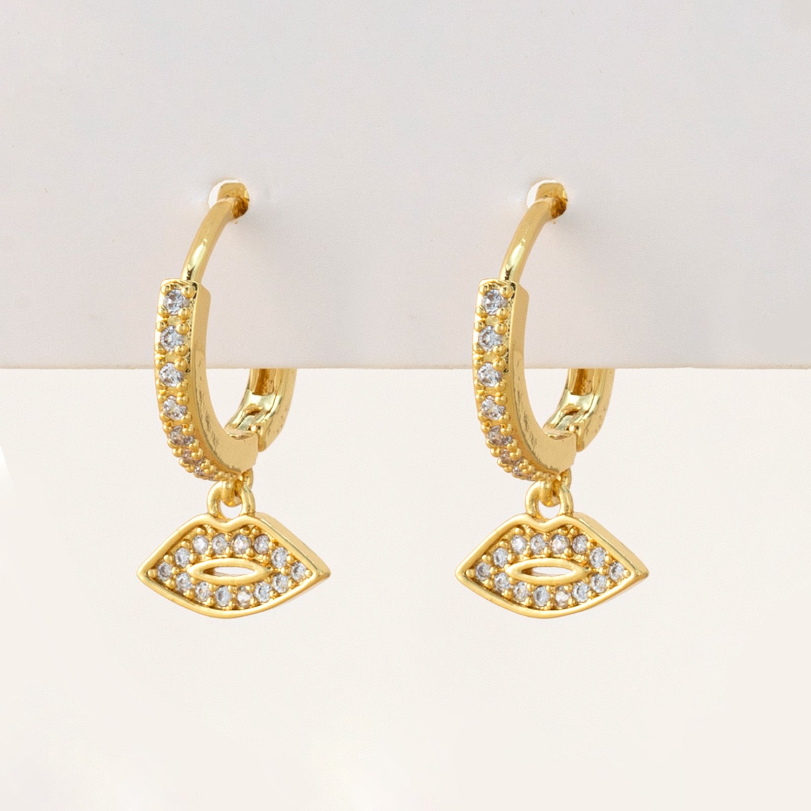 Wholesale Copper Electroplated Zircon Cross Bow Ear Cuff Stylish Women S Fashion Accessory For Boutique Resale