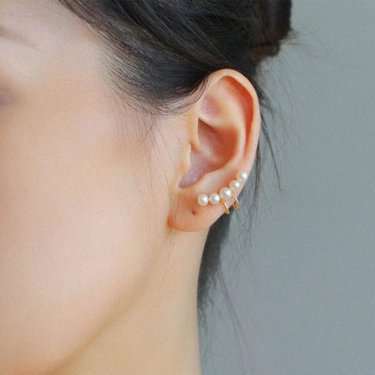 Wholesale  Stainless Steel Pearl Ear Clip Light Luxury Earrings