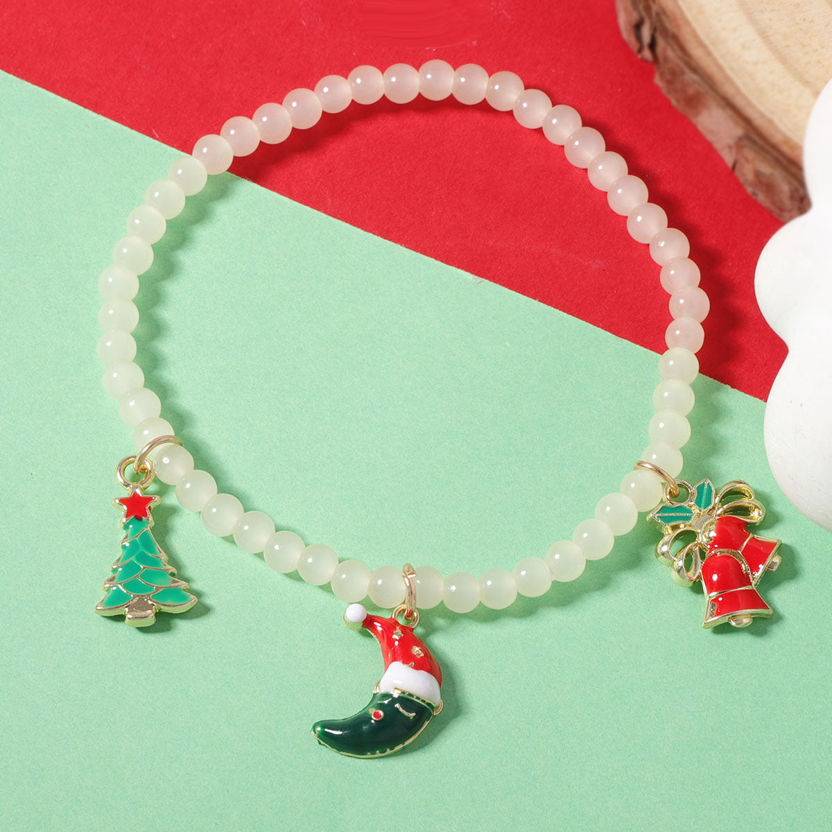 Wholesale Cartoon oil drop alloy Christmas tree bell glass bracelet