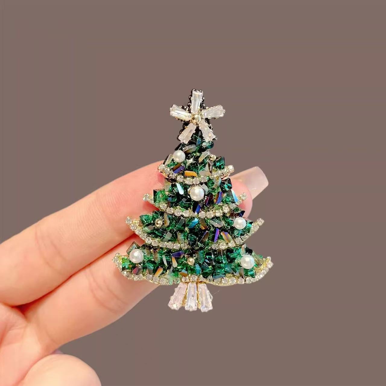 Wholesale Christmas  flash diamond Christmas tree brooch