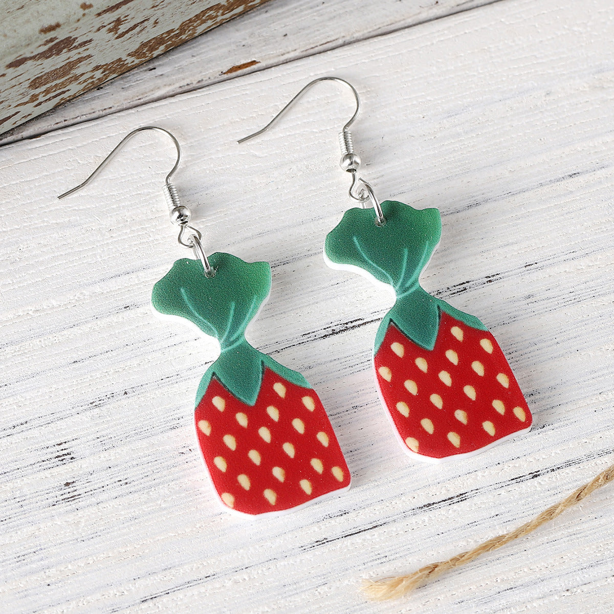 Wholesale Strawberry bag strawberry acrylic pendant earrings